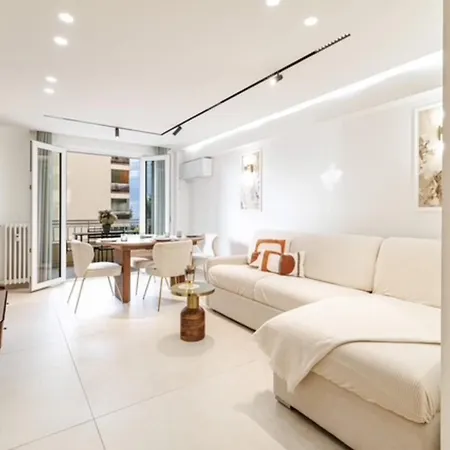 Modern In 6 People