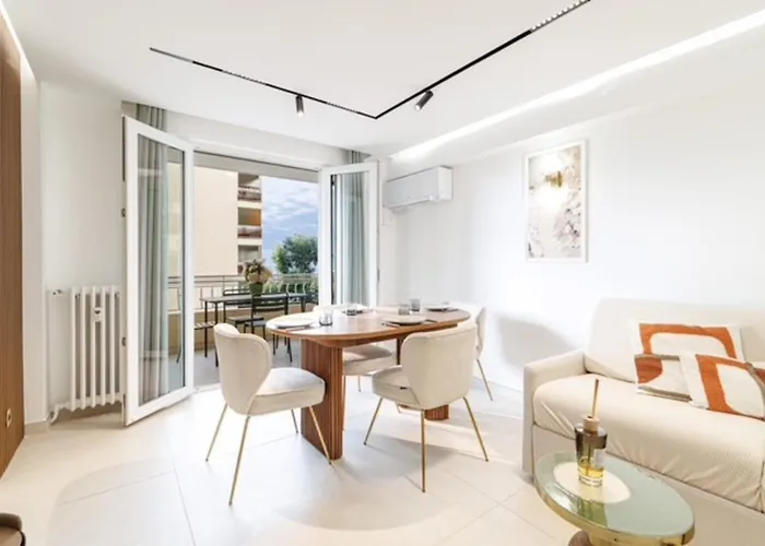 Modern In 6 People *